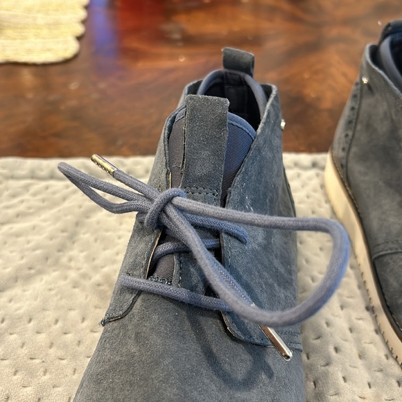 Blue Suede Extremely Comfy Hush Puppies Walking Shoes-sz 8 - Picture 13 of 13